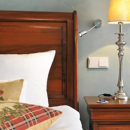 ホテル ヘルンシュロッシェン 4*