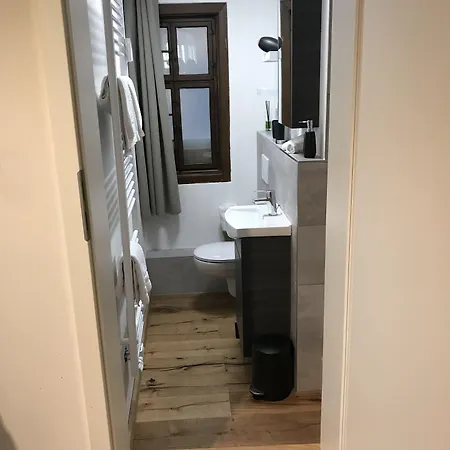 ヘルンシュロッシェン 4*