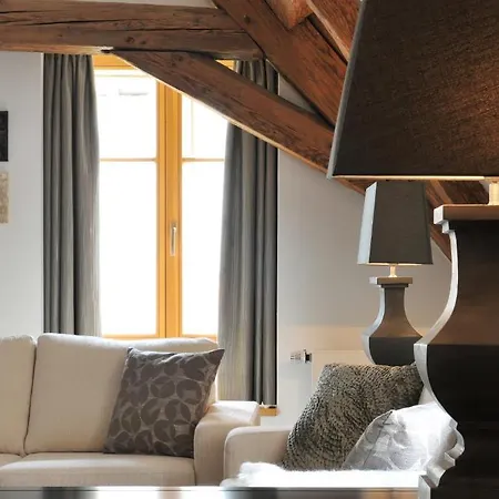 ヘルンシュロッシェン 4*