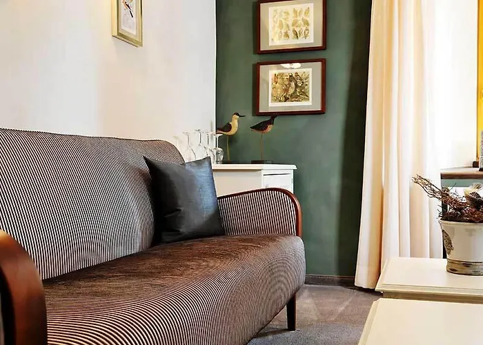 赫尼施洛斯臣酒店