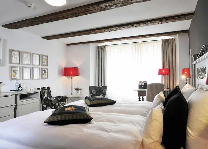 赫尼施洛斯臣酒店